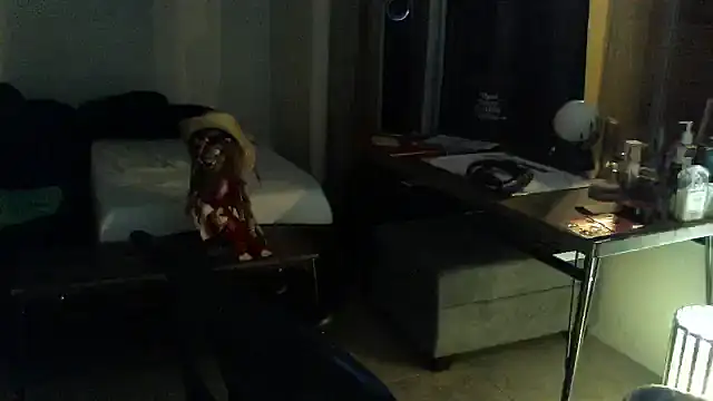 Snapshot of mycock2474u chatting on 10.13.25 mycock2474u online show from 10.13.25