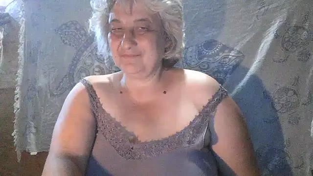Snapshot of ExquisiteMature chatting on 05.31.26 ExquisiteMature online show from 05.31.26
