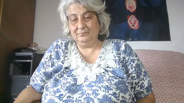 Snapshot of ExquisiteMature chatting on 07.17.26 ExquisiteMature online show from 07.17.26