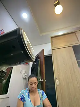 Snapshot of carolgaita chatting on 06.21.26 carolgaita online show from 06.21.26