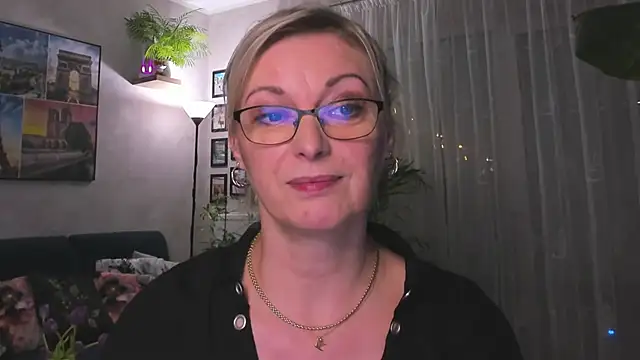 vanessa chat online show from 01.22.25