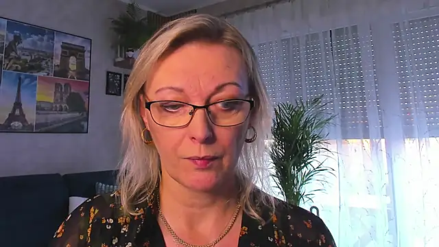 vanessa chat online show from 11.06.25