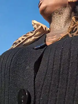 DarkDea online show from 12.14.25