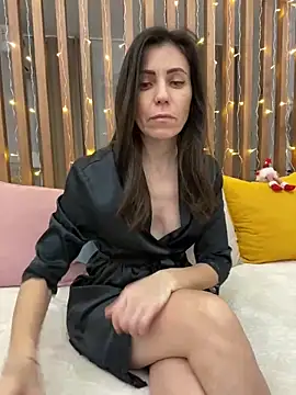 HotyWinter online show from 01.01.25