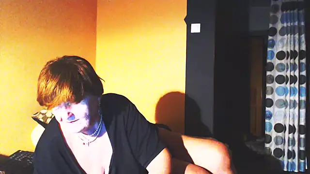 Snapshot of MioritaHard chatting on 02.23.25 MioritaHard online show from 02.23.25