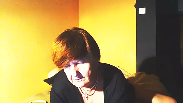 Snapshot of MioritaHard chatting on 03.03.25 MioritaHard online show from 03.03.25