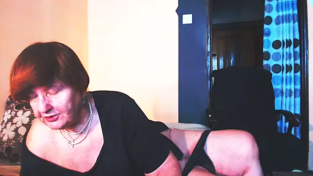 Snapshot of MioritaHard chatting on 03.07.25 MioritaHard online show from 03.07.25