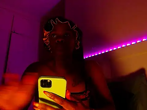 LuciousLips96 online show from 07.16.26