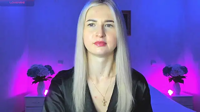 AnnaCarrera online show from 12.26.24