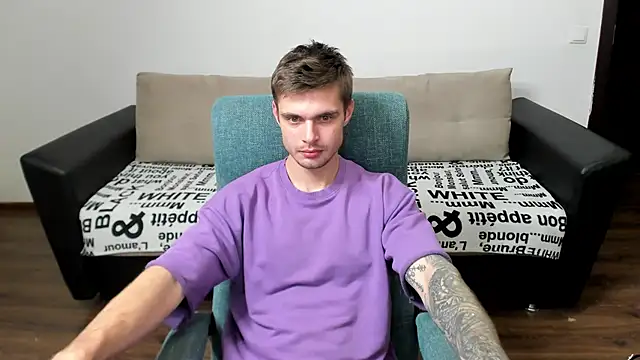 maks wolfis online show from 12.15.24