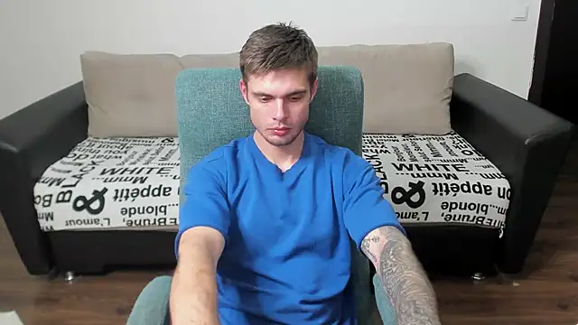 maks wolfis online show from 12.20.24