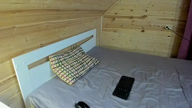 maks wolfis online show from 03.12.25