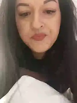 Snapshot of AlexandraGiogio chatting on 02.05.25 AlexandraGiogio online show from 02.05.25