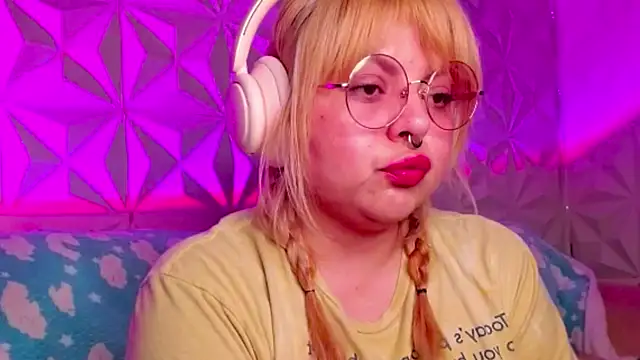 Satyn doll online show from 10.07.25