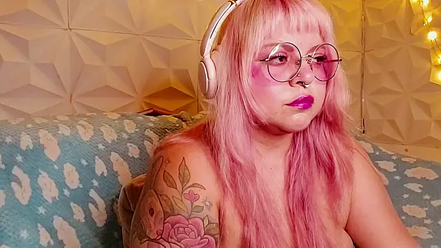 Snapshot of Satyn_doll chatting on 06.04.26 Satyn doll online show from 06.04.26