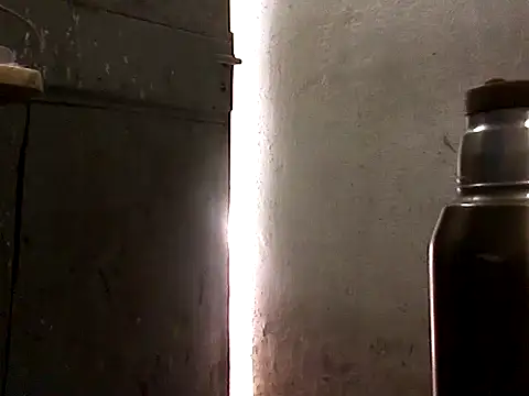 Snapshot of Silari1977 chatting on 12.03.25 Silari1977 online show from 12.03.25