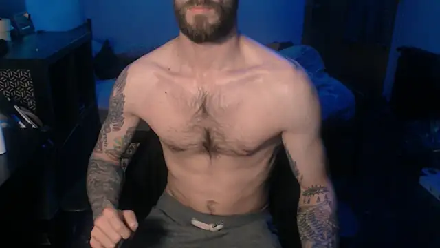 Snapshot of SexxxyLouis chatting on 02.04.25 SexxxyLouis online show from 02.04.25