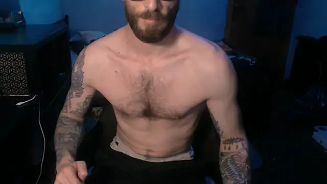 Snapshot of SexxxyLouis chatting on 02.06.25 SexxxyLouis online show from 02.06.25