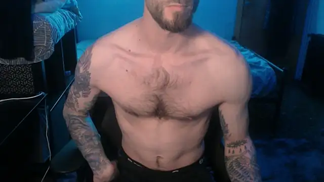 Snapshot of SexxxyLouis chatting on 02.20.25 SexxxyLouis online show from 02.20.25