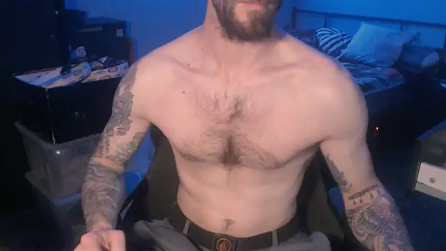 Snapshot of SexxxyLouis chatting on 03.13.25 SexxxyLouis online show from 03.13.25