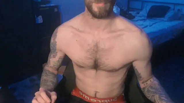 Snapshot of SexxxyLouis chatting on 03.17.25 SexxxyLouis online show from 03.17.25