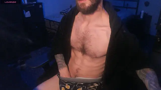 Snapshot of SexxxyLouis chatting on 09.25.25 SexxxyLouis online show from 09.25.25