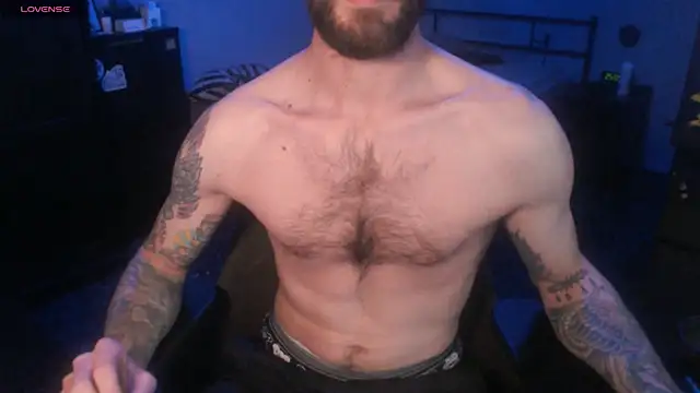 SexxxyLouis online show from 10.18.25