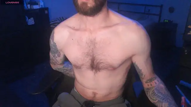 Snapshot of SexxxyLouis chatting on 10.20.25 SexxxyLouis online show from 10.20.25