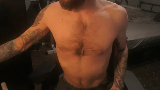 SexxxyLouis online show from 03.31.26