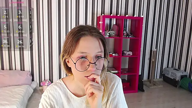  Hanna Moon  online show from 02.12.25