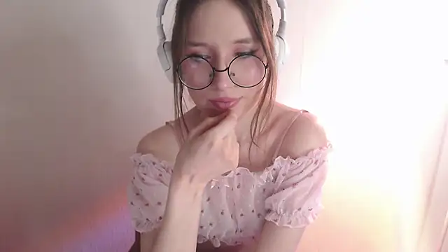  Hanna Moon  online show from 05.06.26