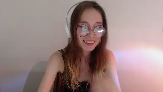  Hanna Moon  online show from 05.13.26