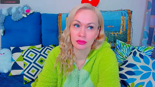 EllenMoore online show from 12.21.24