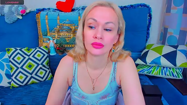 EllenMoore online show from 12.24.24