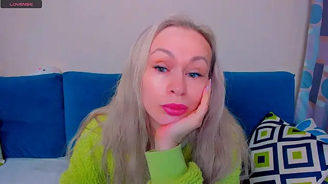 EllenMoore online show from 10.01.25