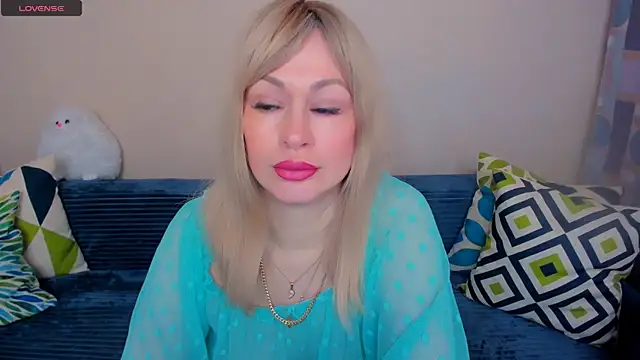 EllenMoore online show from 05.02.26