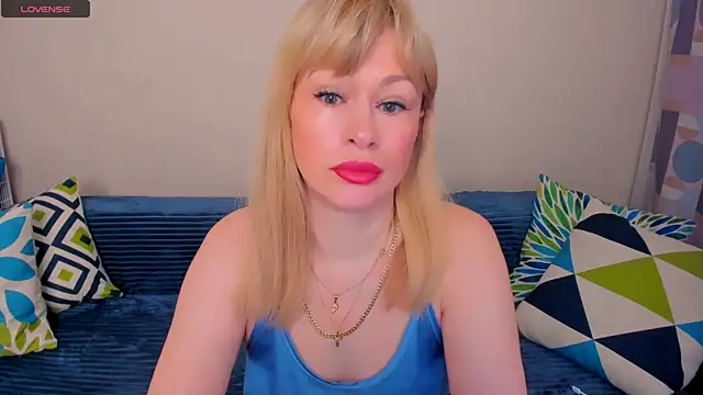 EllenMoore online show from 05.08.26