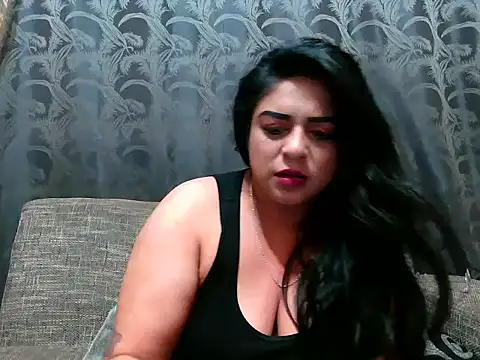 Snapshot of indianishkq7 chatting on 12.22.24 indianishkq7 online show from 12.22.24