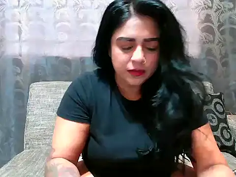 Snapshot of indianishkq7 chatting on 03.04.25 indianishkq7 online show from 03.04.25