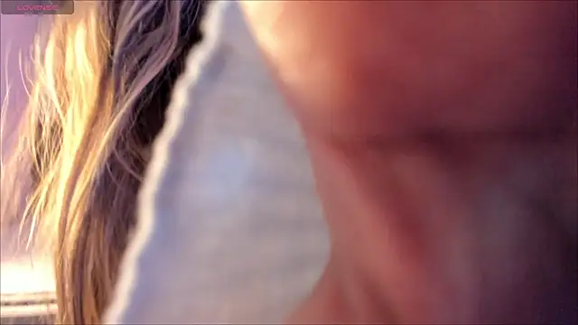 Snapshot of akura011 chatting on 12.10.24 akura011 online show from 12.10.24