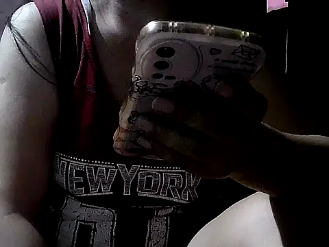 Snapshot of XbighotbootyX chatting on 10.20.25 XbighotbootyX online show from 10.20.25