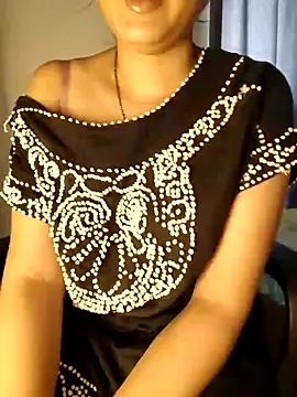 MumbaiMaskGirl online show from 12.15.24