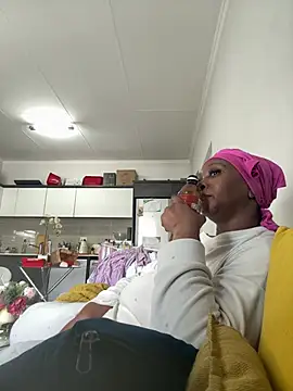 Bootyliciouse21X online show from 05.06.26