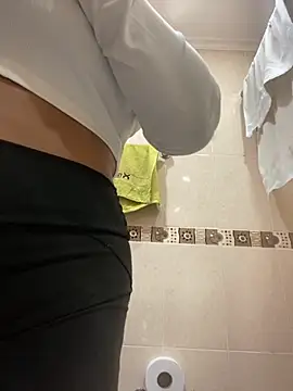 Snapshot of Fancyxlove chatting on 10.09.25 Fancyxlove online show from 10.09.25