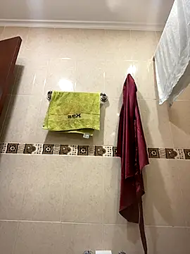 Snapshot of Fancyxlove chatting on 10.30.25 Fancyxlove online show from 10.30.25