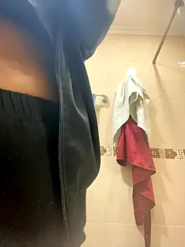 Snapshot of Fancyxlove chatting on 11.05.25 Fancyxlove online show from 11.05.25