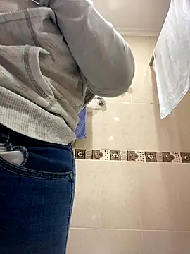 Snapshot of Fancyxlove chatting on 11.12.25 Fancyxlove online show from 11.12.25