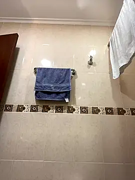 Snapshot of Fancyxlove chatting on 11.19.25 Fancyxlove online show from 11.19.25