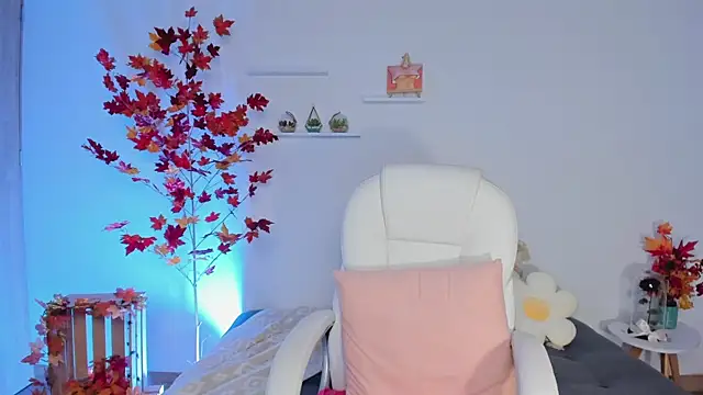 SophieHunt online show from 02.13.25