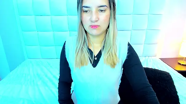 teresasroom  online show from 02.05.25